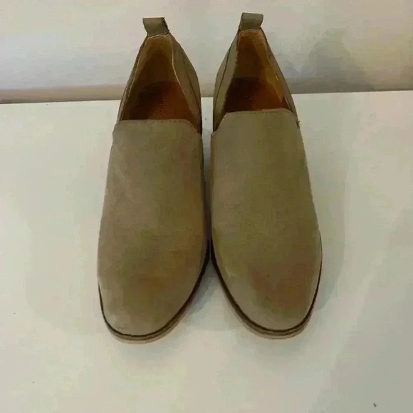 Lucky brand suede tan heel boots. Gently used. Size 6.5 M. - Picture 2 of 4